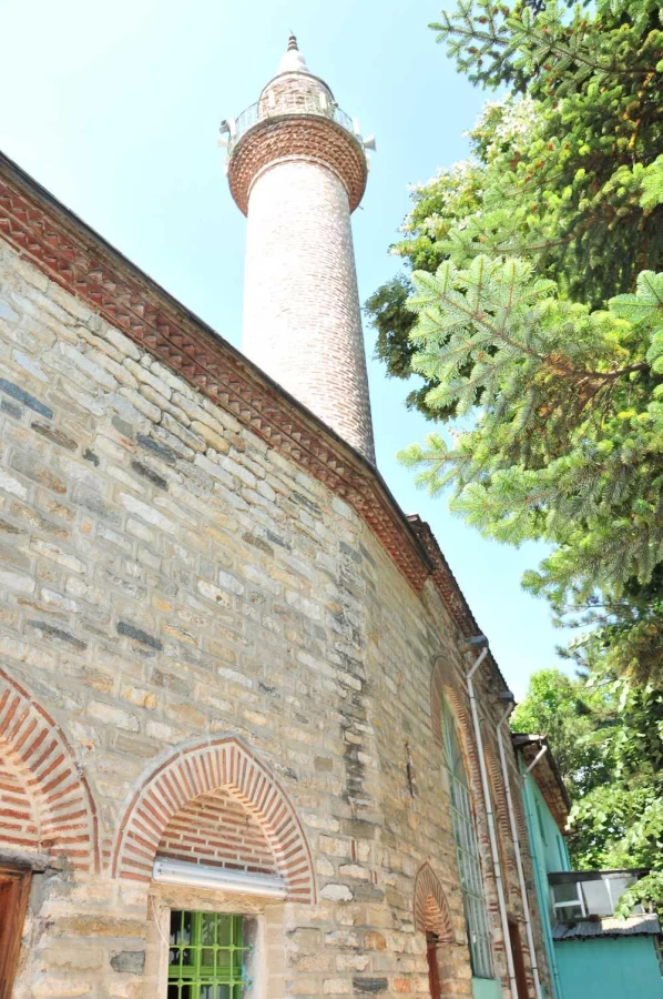 Baba Sultan Camisi ve Türbesi